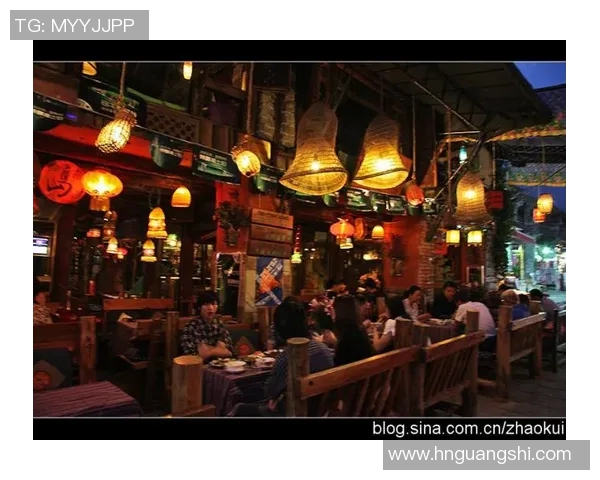 足球明星夜游酒吧展现球技引发粉丝热议与欢呼